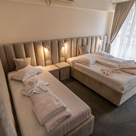 Camere De Inchiriat Elisei Timişoara Exterior foto